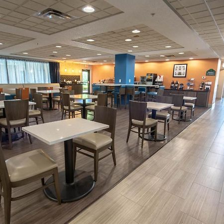 Wingate By Wyndham Indianapolis Airport Plainfield Hotel Eksteriør billede