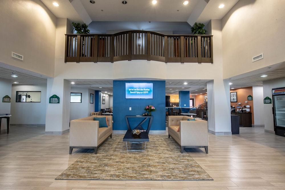 Wingate By Wyndham Indianapolis Airport Plainfield Hotel Eksteriør billede