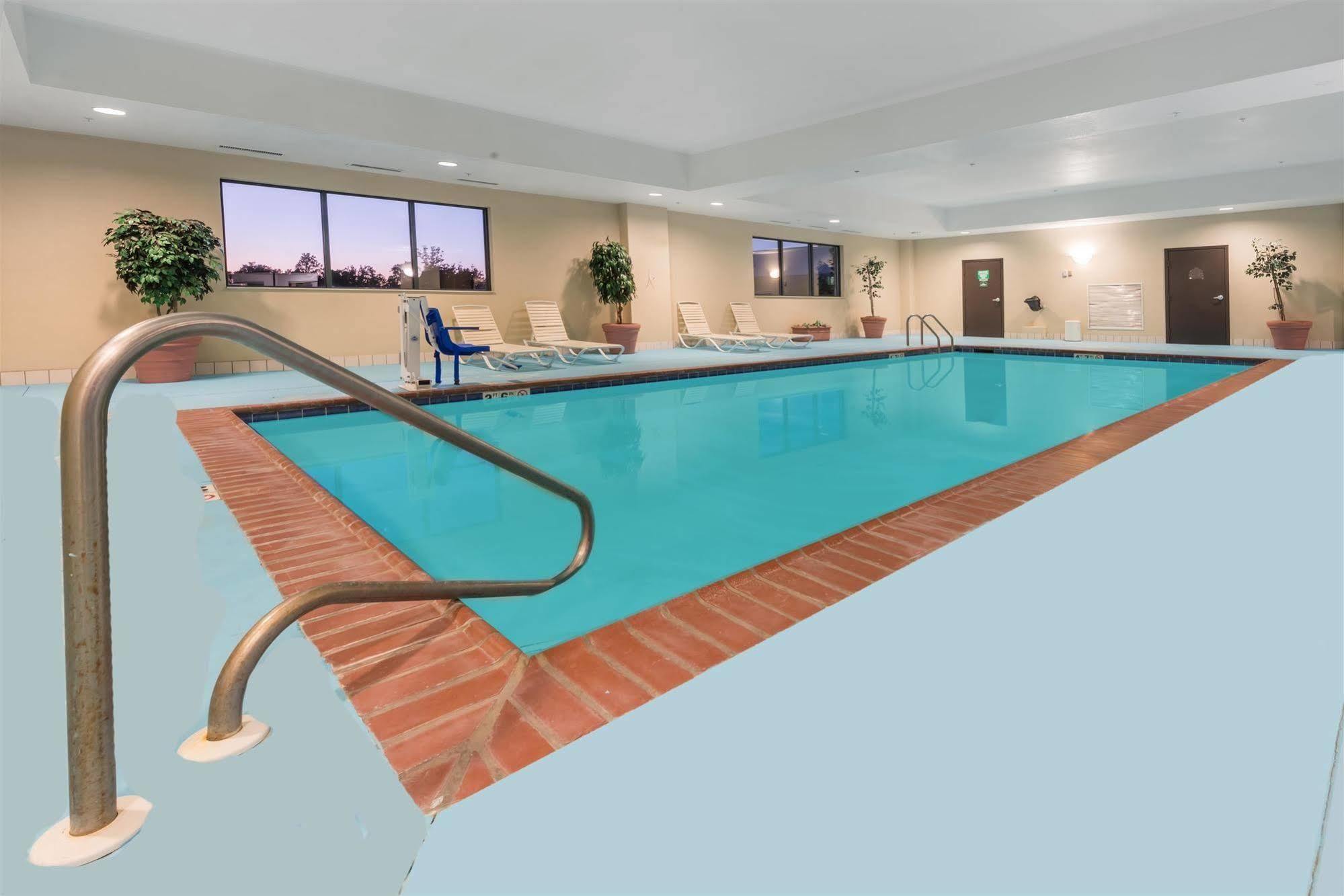 Wingate By Wyndham Indianapolis Airport Plainfield Hotel Eksteriør billede